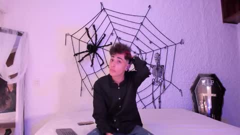 j_martony online show from October 11, 12:15 pm