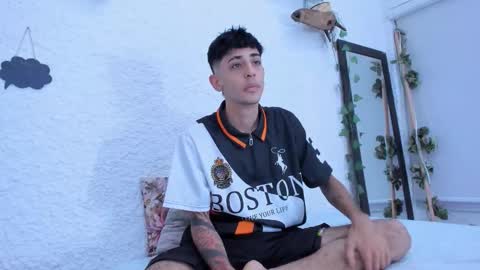 j_martony online show from December 18, 4:51 am