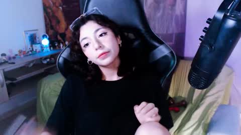 jade 18  online show from November 13, 5:06 am