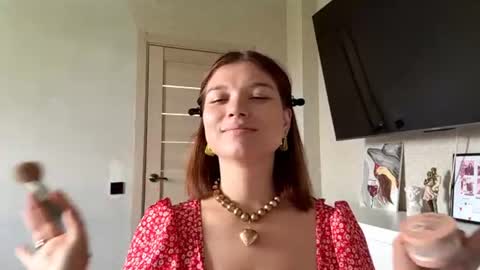 Julie online show from June 17, 12:02 am