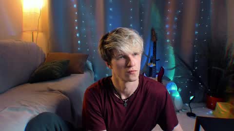 brestonsweet online show from April 4, 5:10 pm