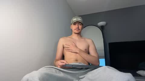 INDEPENDENT MODEL online show from April 2, 10:57 am