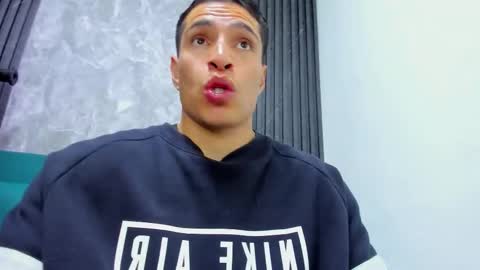 JACK PERGURTSON online show from December 2, 10:31 am