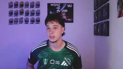 J online show from April 14, 9:26 am