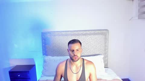 Snapshot of jackblanco_ chatting on February 5, 4:16 am Jack White online show from February 5, 4:16 am