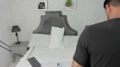 Snapshot of jackblanco_ chatting on November 30, 8:46 pm Jack White online show from November 30, 8:46 pm