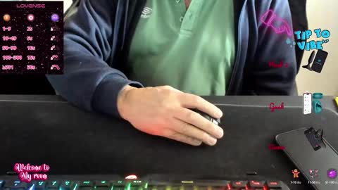 Snapshot of jackbrgs chatting on October 4, 10:46 am J-Mitchel online show from October 4, 10:46 am