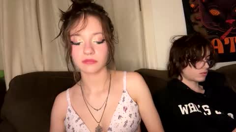 sophi scott online show from May 30, 7:49 am