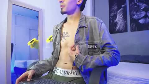 jackk_8 online show from October 12, 3:49 am