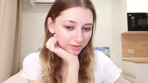 Snapshot of jackp0t__ chatting on August 6, 10:17 am Win by life online show from August 6, 10:17 am