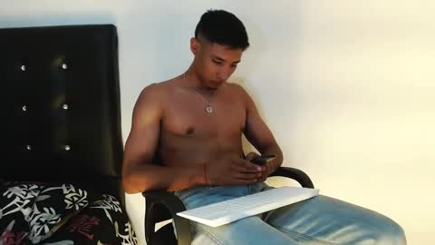 Snapshot of jacksoncooper1 chatting on January 20, 6:21 am Jackson Cooper online show from January 20, 6:21 am