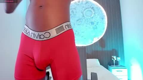Snapshot of jacksonmuller_ chatting on July 24, 3:43 pm Jackson online show from July 24, 3:43 pm