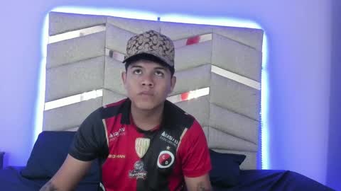 Snapshot of jacksonparker_ chatting on December 16, 7:21 pm Jackson online show from December 16, 7:21 pm