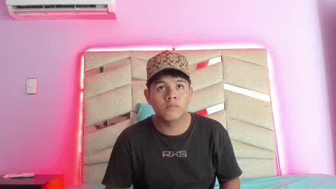 Snapshot of jacksonparker_ chatting on December 17, 10:11 pm Jackson online show from December 17, 10:11 pm