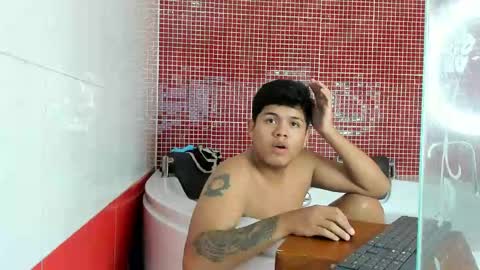 Snapshot of jacksonparker_ chatting on January 25, 12:06 am Jackson online show from January 25, 12:06 am