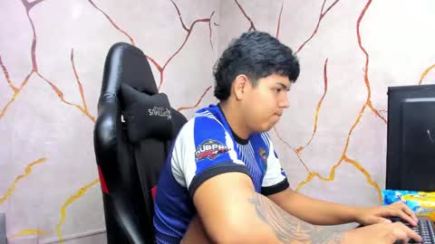 Snapshot of jacksonparker_ chatting on January 28, 7:42 pm Jackson online show from January 28, 7:42 pm