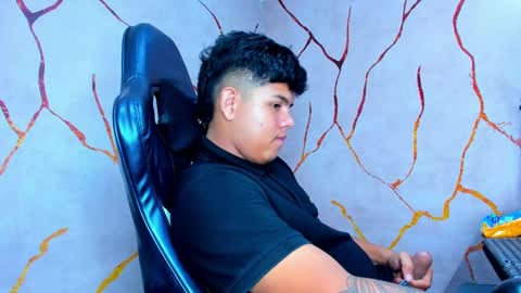 Snapshot of jacksonparker_ chatting on February 11, 11:33 pm Jackson online show from February 11, 11:33 pm