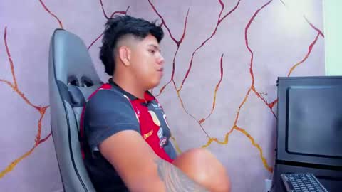 Snapshot of jacksonparker_ chatting on February 12, 10:26 pm Jackson online show from February 12, 10:26 pm