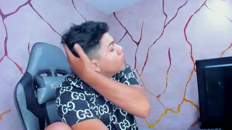 Snapshot of jacksonparker_ chatting on February 15, 7:17 pm Jackson online show from February 15, 7:17 pm