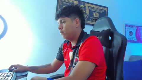 Snapshot of jacksonparker_ chatting on February 16, 12:10 pm Jackson online show from February 16, 12:10 pm