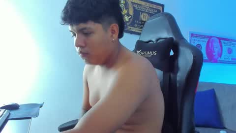 Snapshot of jacksonparker_ chatting on February 16, 3:16 pm Jackson online show from February 16, 3:16 pm