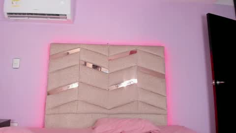 Snapshot of jacksonparker_ chatting on February 28, 5:04 am Jackson online show from February 28, 5:04 am