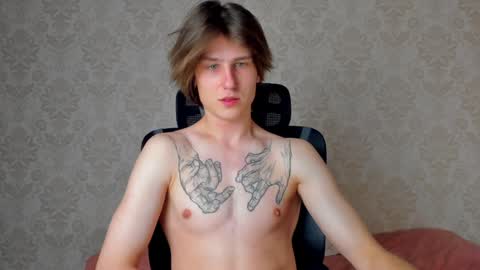 Snapshot of jacksonvox chatting on December 15, 9:31 pm Nikolay online show from December 15, 9:31 pm