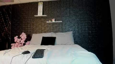 Snapshot of jacky_wolf1 chatting on April 22, 6:42 pm jacky_wolf1 online show from April 22, 6:42 pm