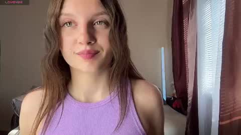 Snapshot of jaclynmalcolm chatting on July 10, 5:12 am Lillian online show from July 10, 5:12 am