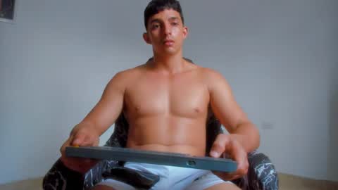 Snapshot of jacob_black21 chatting on June 25, 11:09 pm jacob black online show from June 25, 11:09 pm