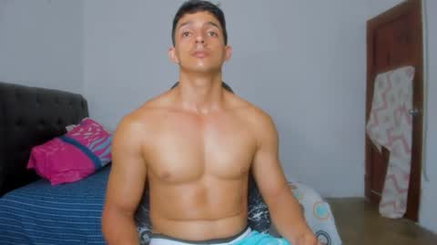 Snapshot of jacob_black21 chatting on July 1, 12:12 am jacob black online show from July 1, 12:12 am