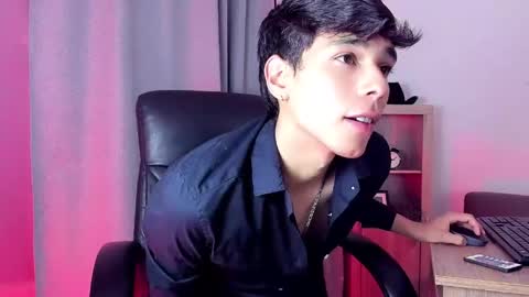 jacob_colliins online show from May 9, 3:01 am