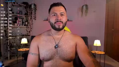 Snapshot of jacob_cruz_ chatting on March 22, 12:47 am Jacob Stevens Cruz online show from March 22, 12:47 am