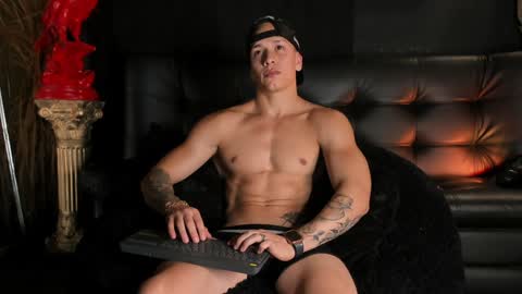 JACOB JAMES online show from December 2, 9:50 pm