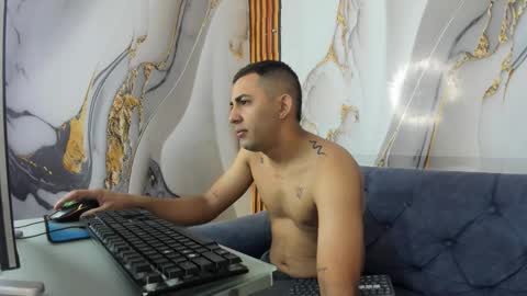Snapshot of jacob_latinboy chatting on October 17, 12:19 pm Jacob online show from October 17, 12:19 pm