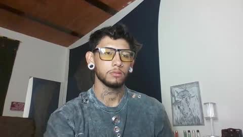 Michael Caicedo online show from February 8, 7:23 am