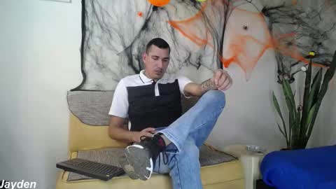 Jacob And Jayden online show from November 1, 7:05 pm