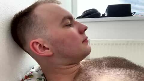 Snapshot of jacobhairyvip chatting on April 11, 11:25 am jacobhairyvip online show from April 11, 11:25 am