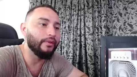 Snapshot of jacobkingd chatting on February 15, 8:54 am jacobkingd online show from February 15, 8:54 am