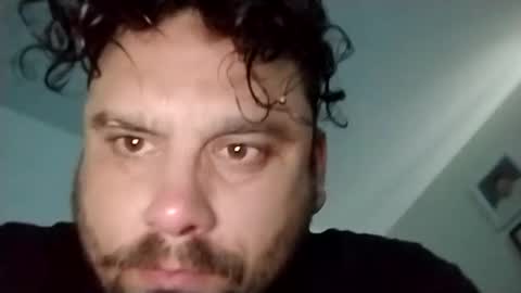 Snapshot of jacobledyit21 chatting on October 18, 6:52 pm Shakey j online show from October 18, 6:52 pm