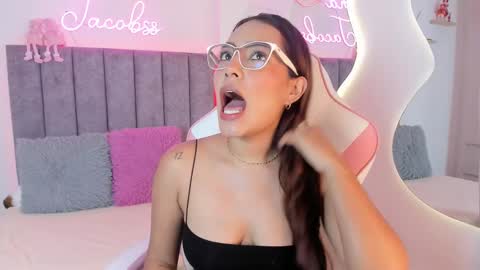 Snapshot of jacobss_gh chatting on February 27, 9:47 pm JACOBSS online show from February 27, 9:47 pm