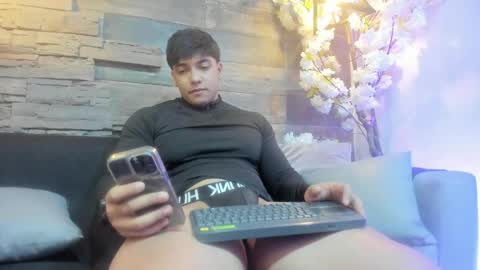 Jacob Stonne online show from May 22, 11:49 am