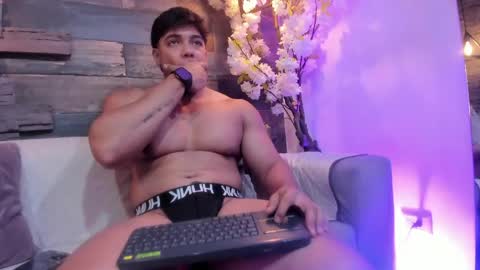 Jacob Stonne online show from May 24, 11:48 am