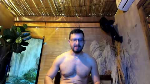 Snapshot of jacobwestt1 chatting on May 25, 11:27 am JacobWest online show from May 25, 11:27 am
