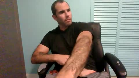 Snapshot of jacoff38 chatting on December 6, 6:17 pm jacoff38 online show from December 6, 6:17 pm