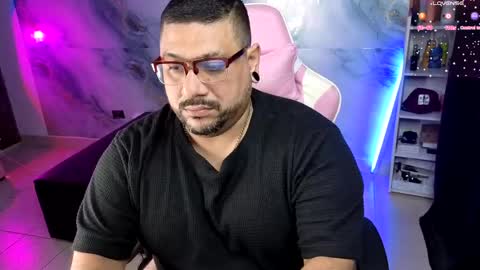 daddy sir master bear online show from April 18, 7:07 pm