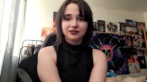 Snapshot of jacquiepoche chatting on February 4, 1:17 pm Sofia online show from February 4, 1:17 pm