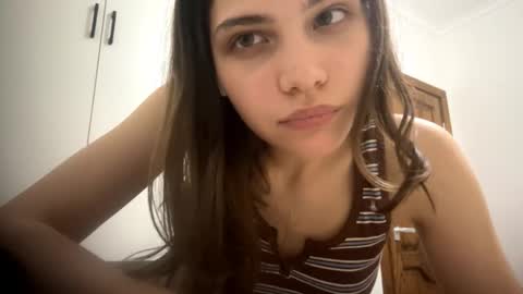 Sarah online show from February 18, 5:09 pm