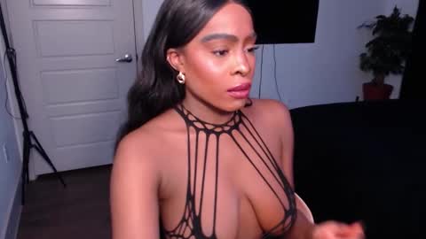 Jade online show from December 4, 3:16 am