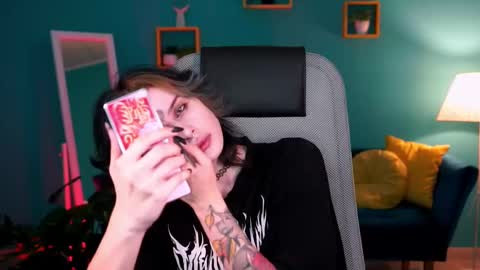 Snapshot of jade_castle chatting on February 19, 2:01 am jade_castle online show from February 19, 2:01 am